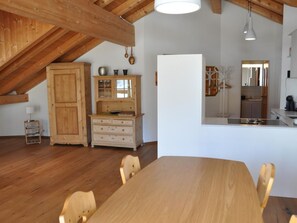 Dining - Chesa Sunasain V11 by Interhome (Sils Maria)