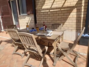 Outdoor dining - Domus Torrenova von Holiday World by Interhome (Torre Gaia)