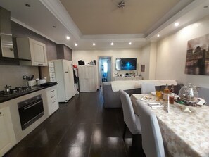 Fridge, microwave, oven, dishwasher - Domus Torrenova von Holiday World by Interhome (Torre Gaia)