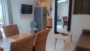 Interior - Wohnung "Les Muguets" mit Garten und Grillplatz by Interhome (Villers sur mer)