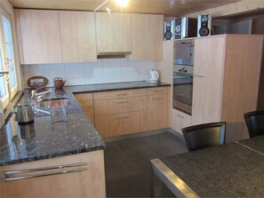 Fridge, microwave, oven, dishwasher - Apartment Bädli by Interhome (Wildhaus)