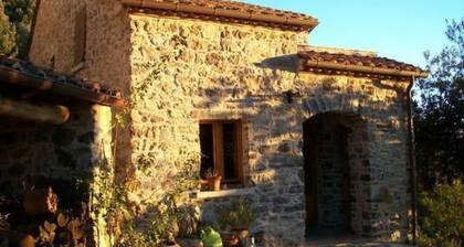 Natursteinhaus mit Panoramablick zum Meer by Interhome