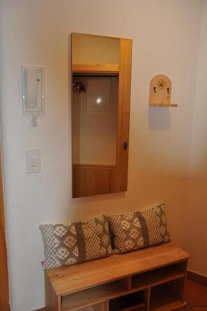 Interior - Chesa Sunasain V8 by Interhome (Sils Maria)