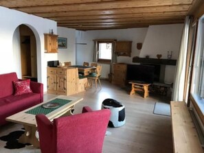 TV - Chesa Arnica 3 by Interhome (Sils Maria)