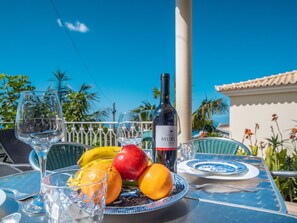 Outdoor dining - Villa mit Gartenblick by Interhome (Madeira/Funchal)