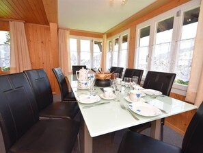Dining - Apartment West by Interhome (Lauterbrunnen)
