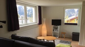 TV - Chalet Viola by Interhome (Lauterbrunnen)
