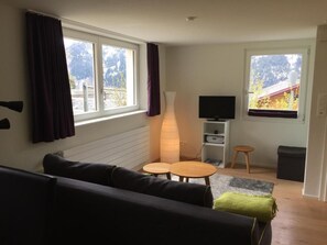 TV - Chalet Viola by Interhome (Lauterbrunnen)