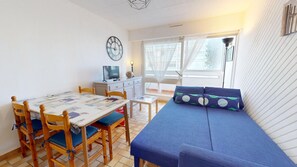 Dining - Air Marin - Apartment Balcony Ocean View (Saint-Hilaire-de-Riez)