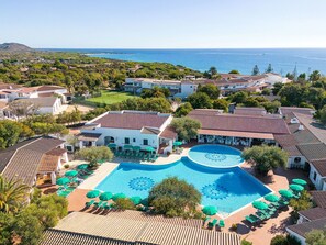 Pool - Apt. Dorata SB, mit Eigentumswohnungs-Schwimmbad by Interhome (Cala Liberotto)