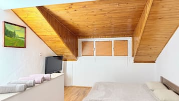 Bügeleisen/Bügelbrett, kostenloses WLAN, Bettwäsche