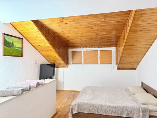 Cozy one-bedroom maisonette apartment.