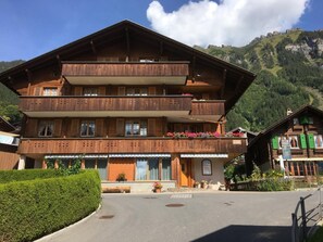 Exterior - Chäs-Gruebi Wohnung Hirsch by Interhome (Lauterbrunnen)