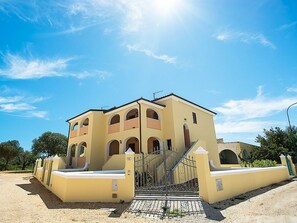 Exterior - Apt. Orosei 3A, mit gemeinsamem Schwimmbad by Interhome (Cala Liberotto)