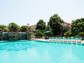 Pool - Apt. Orosei 1A, mit gemeinsamem Schwimmbad by Interhome (Cala Liberotto)