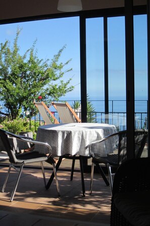 Dining - für 2 Personen ca. 55 m² in Estreito da Calheta, Madeira (Südküste von Mad by Interhome (Arco da Calheta)