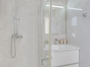 Towels - Ferienvilla 'Coco Tangalla' by Interhome (Arco da Calheta)