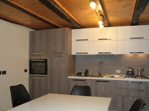 Fridge, microwave, oven, dishwasher - 'Ca Ronit by Interhome (Delebio)