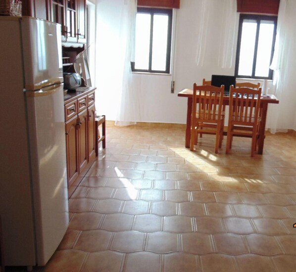 Dining - " NASCER-DO-SOL" by Interhome (Quarteira)