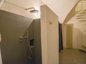 Bathroom - Casa Alda bei Holiday World by Interhome (Borgio Verezzi)