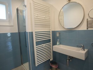 Towels - Wohnung mit schönem Blick auf den Golf von Dianese by Interhome (Diano Castello)