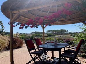 Terrace - Charmantes Ferienhaus mit schöner Aussicht, 2 Sc by Interhome (Aljezur)