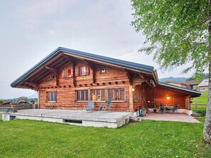 Esterni