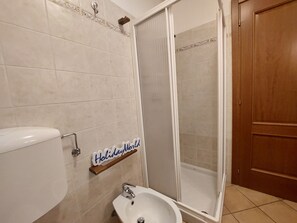 Bathroom - Wohnung 'Casa Nevosa' mit Balkon by Interhome (Artesina)