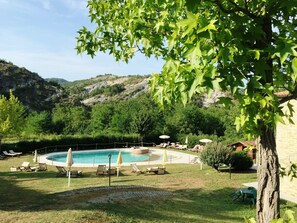 Pool - Haus für 11 Erwachsene und 9 Kinder in Apecchio by Interhome (Sant'Angelo in Vado)