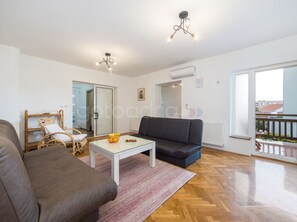 Living area - Apartment Dolore - A2 by Interhome (Makarska)