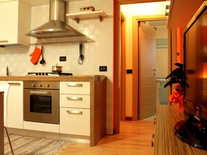 Fridge, microwave, oven, dishwasher - Wohnung in San Giacomo mit Privatparkplatz by Interhome (Schiavon)