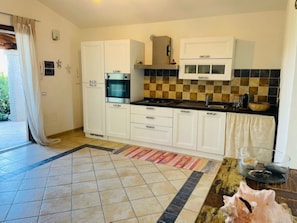 Fridge, oven, cookware/dishes/utensils - 1 Kilometer vom Strand entfernt by Interhome (Agrustos)