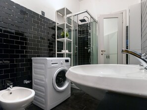 Towels - Ein-Zimmer-Wohnung 'Milan' mit Balkon by Interhome (Milan)