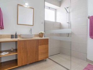 Towels - Villa "Serena" mit privatem Pool by Interhome (Arco da Calheta)