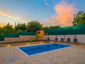 Pool - Haus in Grubine mit Außenpool by Interhome (Kamenmost)