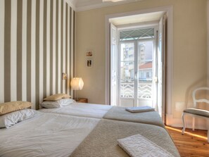 Internet - Großzügige Wohnung für 17 Personen in Lissabon by Interhome (Lisbon)