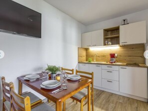 Dining - Wohnung 'Silva6' mit Wasserblick by Interhome (Rovinj)
