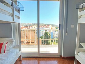 Internet - Haus Roda - Ferienwohnung in Praia Areia Branca by Interhome (Atalaia)
