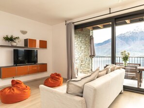TV, DVD player - Gelsomino by Interhome (Vercana)