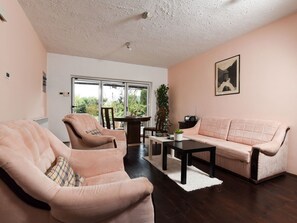 TV, DVD player - Wohnung mit Terrasse by Interhome (Opatija/Kastav)