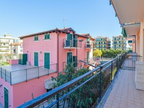 Property grounds - Wohnung d'amare bei Holiday World by Interhome (Ceriale)