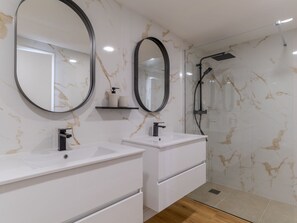 Towels - Wohnung "Hip Heaven" mit Balkon by Interhome (Madeira/Funchal)