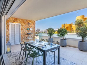 Outdoor dining - Garten Design brandneue Wohnung mit Pool by Interhome (Albufeira)