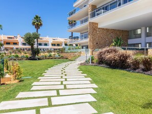 Property grounds - Garten Design brandneue Wohnung mit Pool by Interhome (Albufeira)
