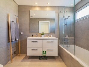 Towels - Garten Design brandneue Wohnung mit Pool by Interhome (Albufeira)