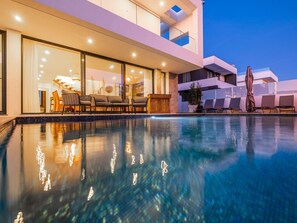 A heated pool - Ferienvilla "Villa Kambolé". by Interhome (Albufeira)