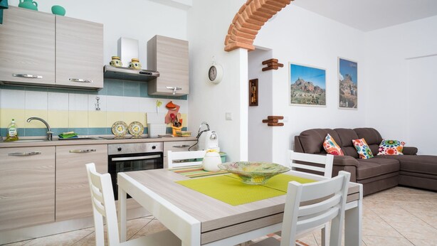 Interior - Wohnung 'Casa Sale' mit Bergblick by Interhome (Agrustos)