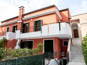 Exterior - für 4 Personen ca. 100 m² in Lido di Jesolo, Venetien (Provinz Venedig) by Interhome (Jesolo)