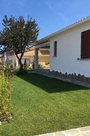 Property grounds - Haus in Budoni mit privatem Parkplatz by Interhome (Agrustos)