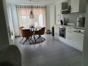 Fridge, microwave, oven, dishwasher - El Capitan by Interhome (Sassnitz)